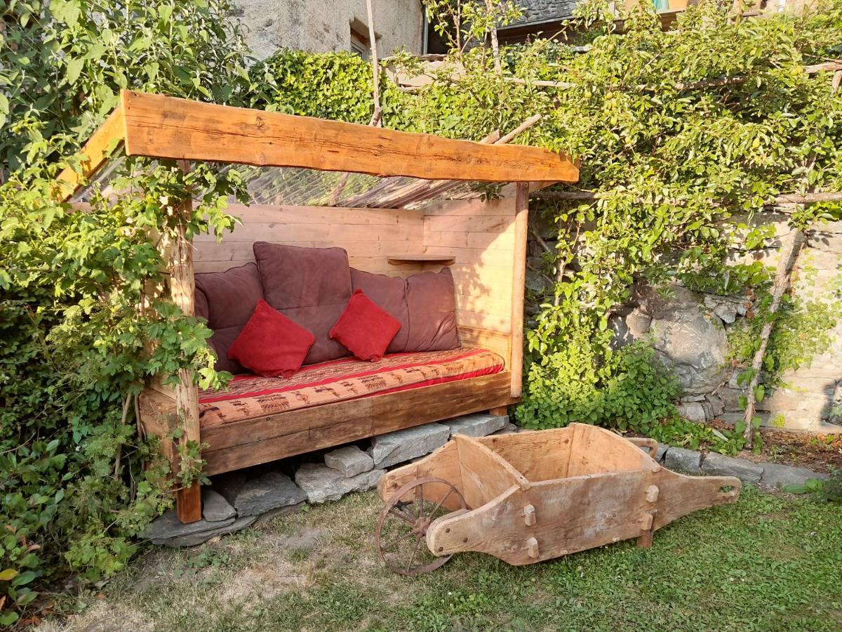 Bed and Breakfast Chez Michel Сент-Фуа-Тарентез Экстерьер фото